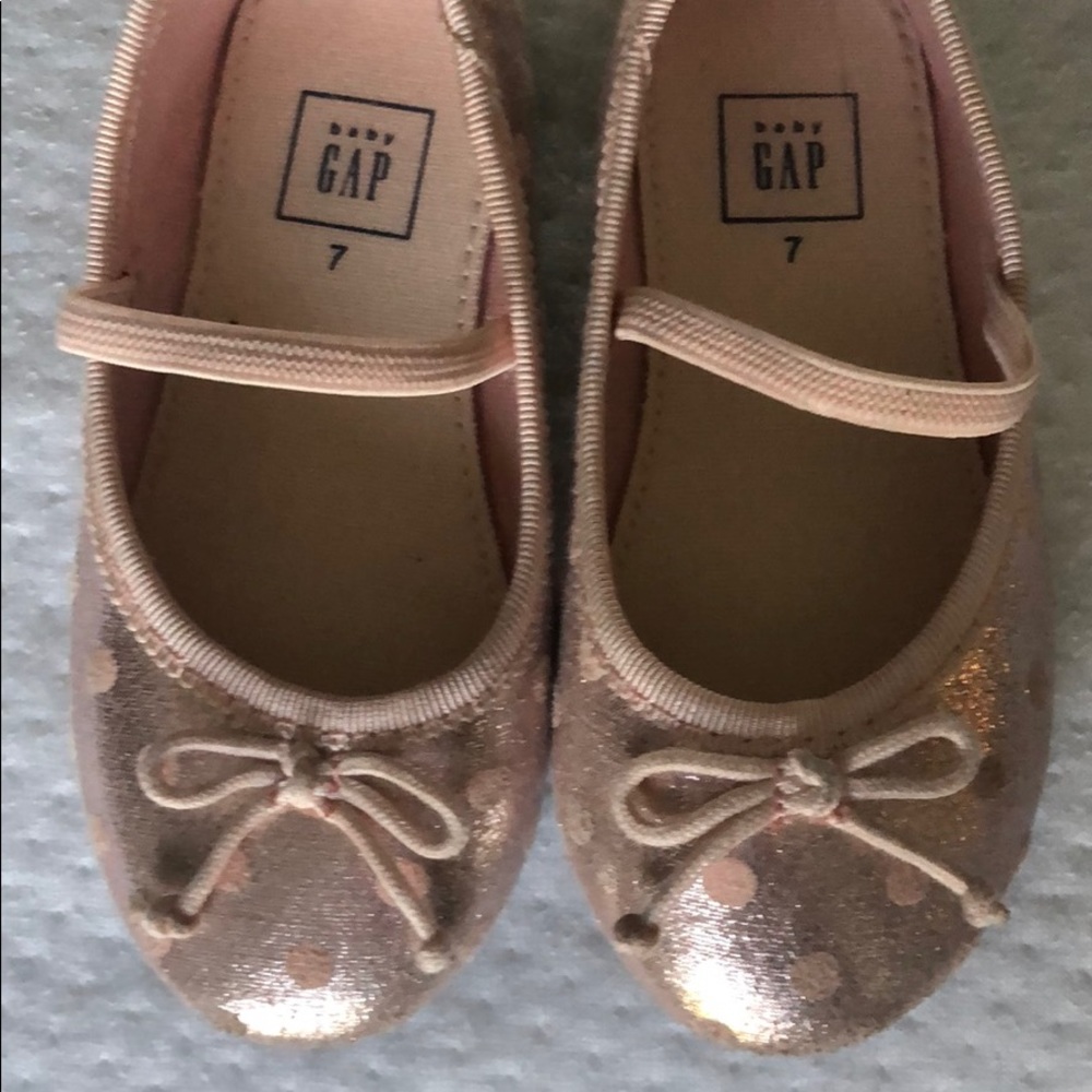 Toddler gap pink ballet style shoe